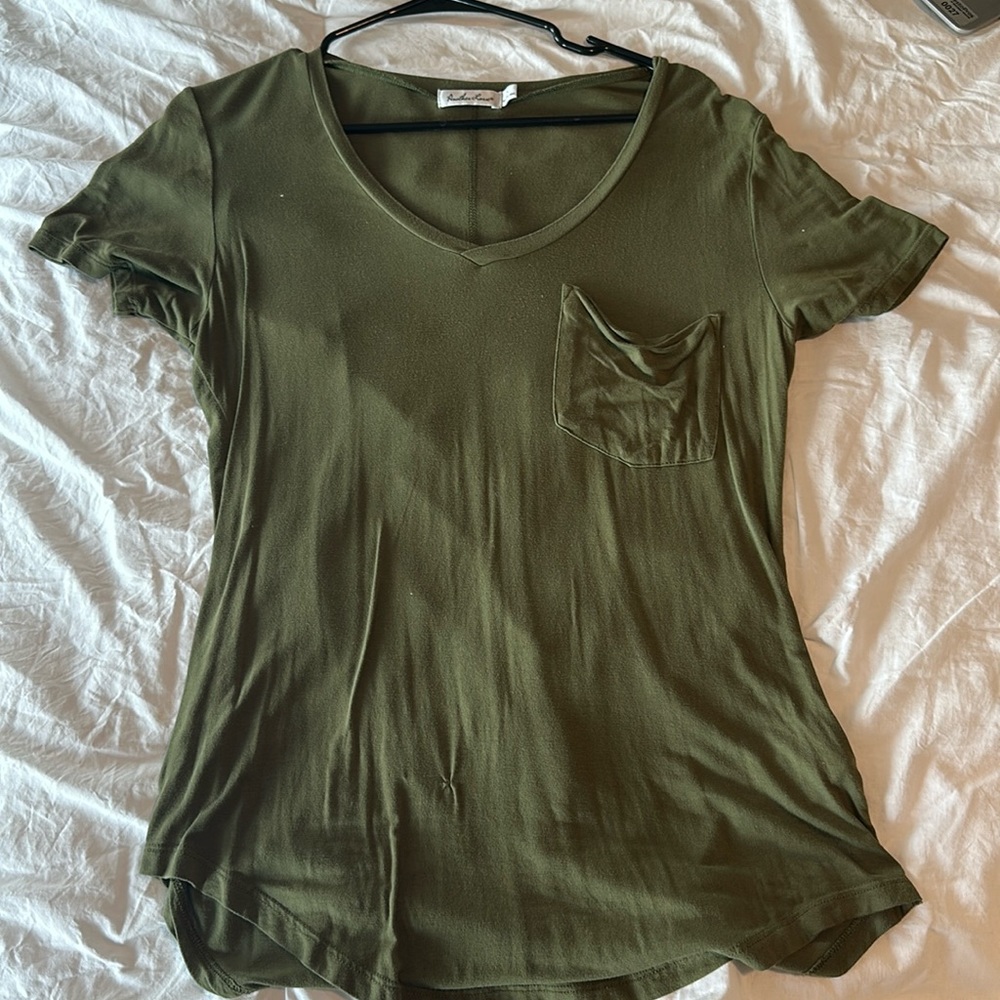 Basic tee - Picture 1 of 1